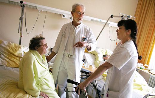 Physiotherapie und Physikalische Therapie in der Geriatrie
